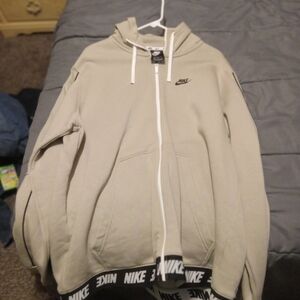 MENS NIKE JACKET
